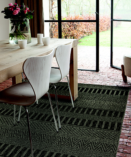 Varanda Rug VA03 Black Stripe